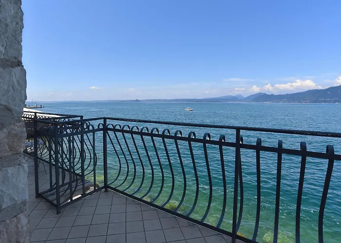 A 5 Metri Dal Apartamento *