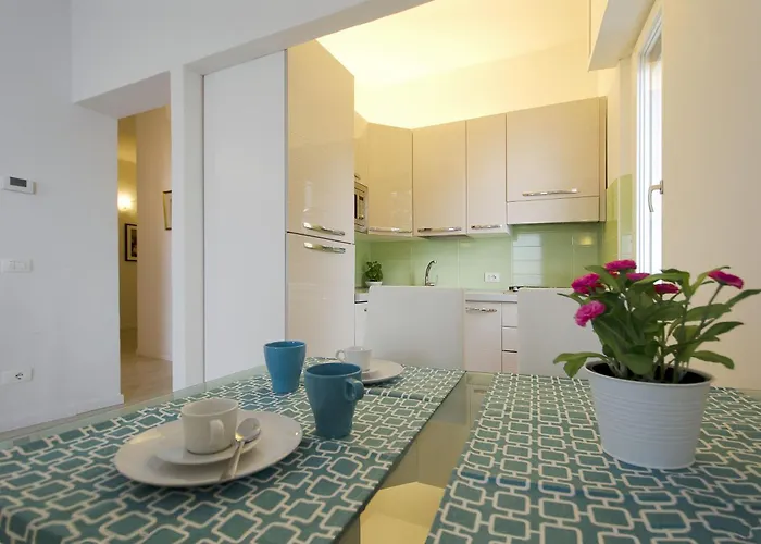 A 5 Metri Dal Apartamento