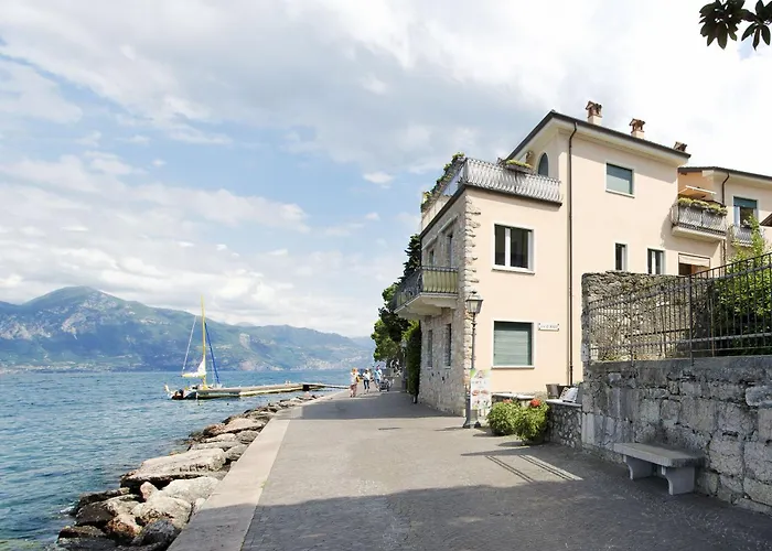 A 5 Metri Dal Apartamento